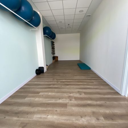 Imagen Sala 5 a lo largo Centro FisioBrain